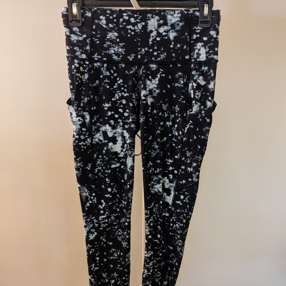 Lululemon Athletica Align Crop Leggins